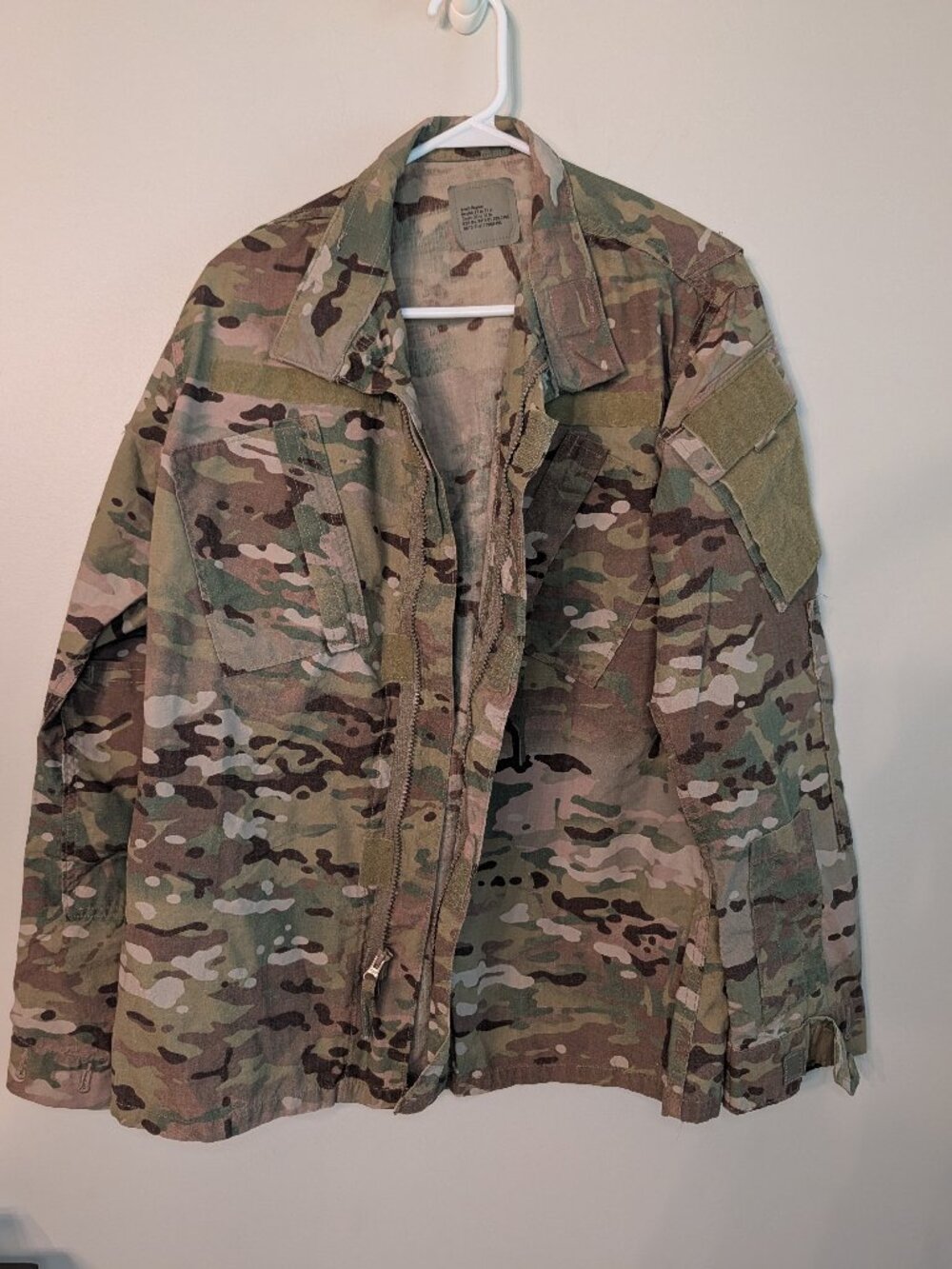 ARMY MIlitary FRACU Jacket SMall Regular Camo Small